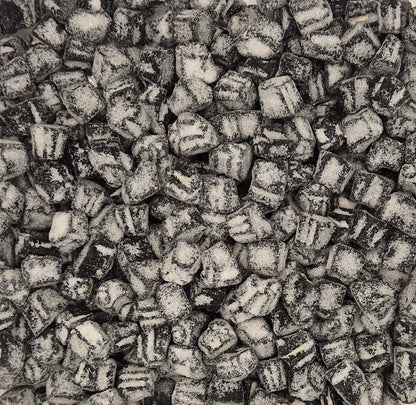 A close up picture of the Swedish Candy Jungle roar (Djungelvrål)