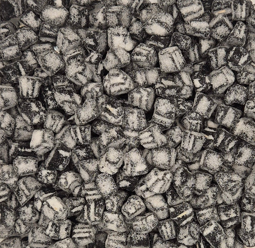 A close up picture of the Swedish Candy Jungle roar (Djungelvrål)